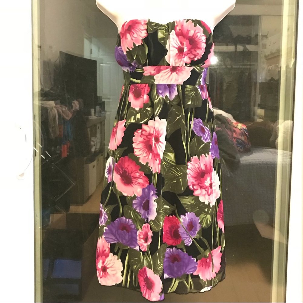 🌺 Strapless Floral Dress, S